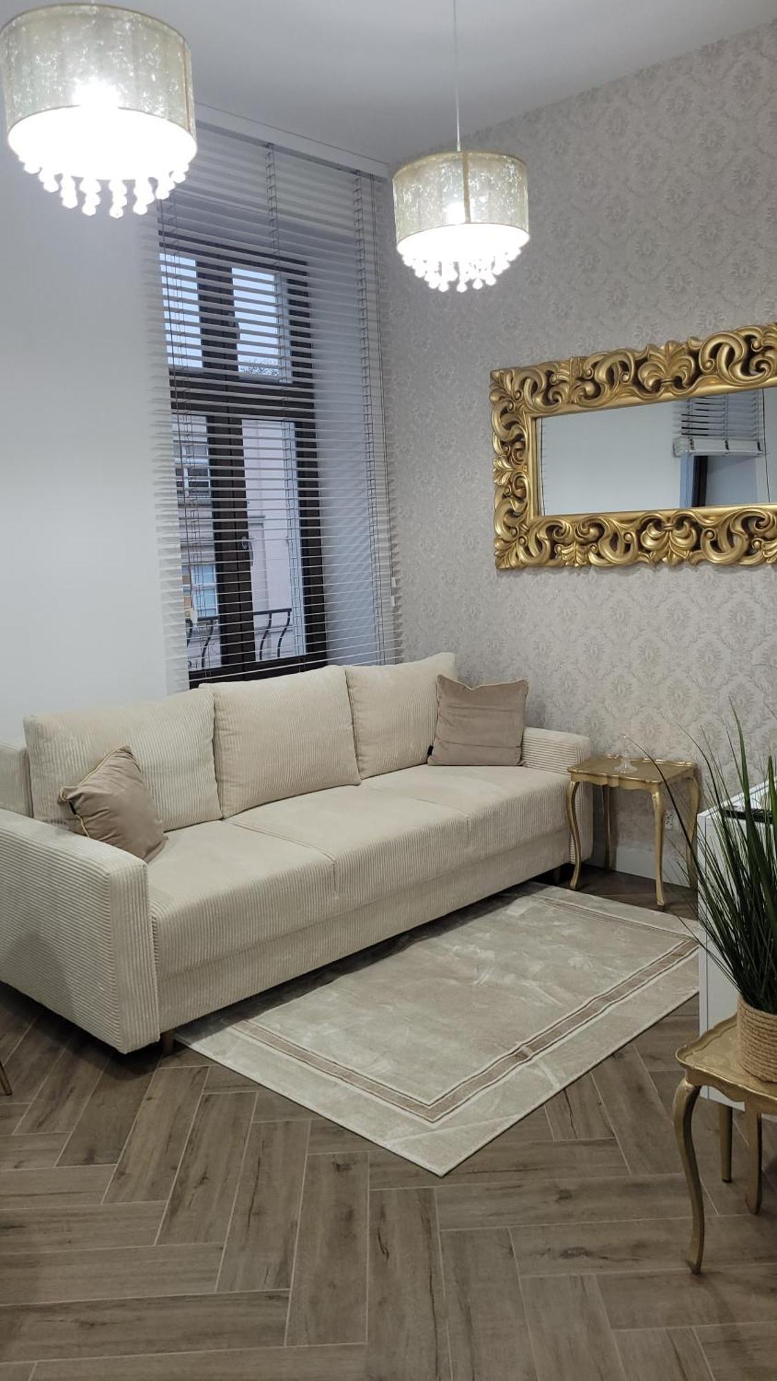 Jaracza 28/7 Apartment *